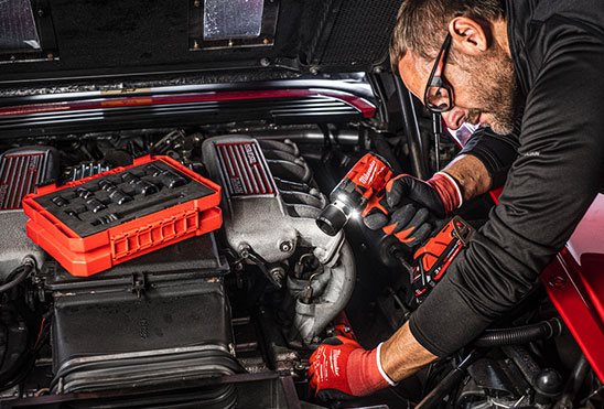 Alati za rad na odrzavanju automobila